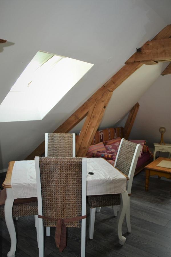 Au Temps Suspendu Bed and Breakfast Champagney Eksteriør billede